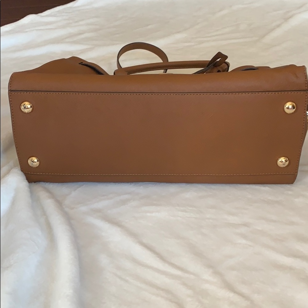 Michael Kors Hamilton Bag - Picture 6 of 8